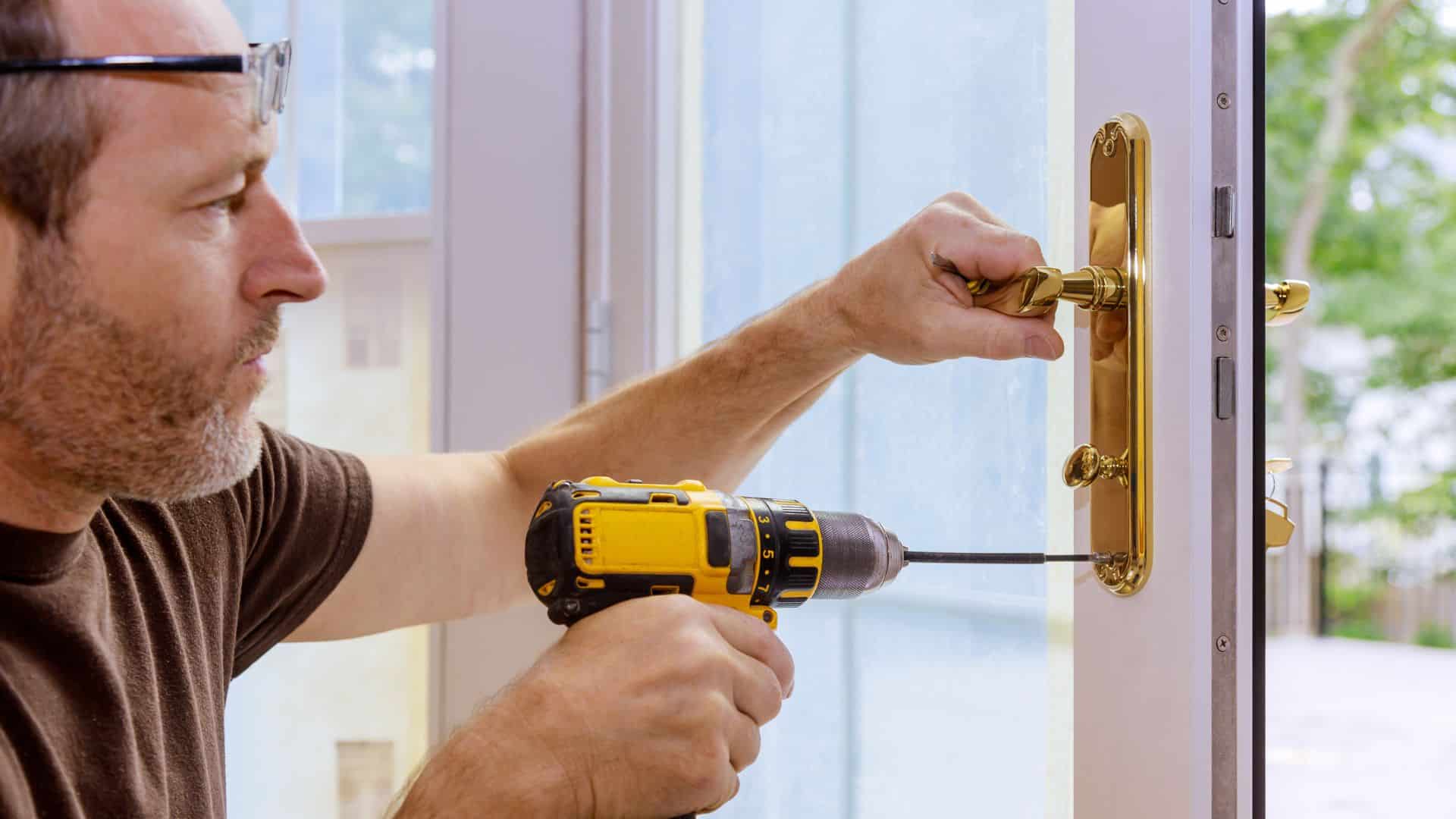 How to recognize a fake locksmith